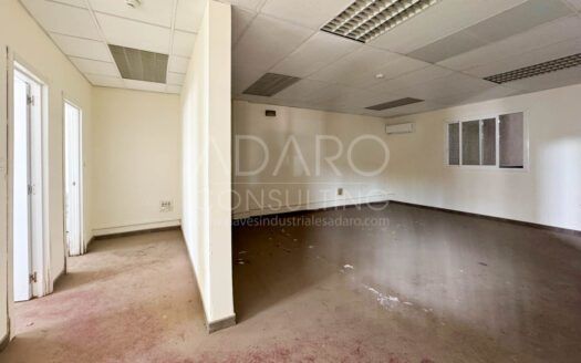 Nave industrial en alquiler en Pinto de 881 m²