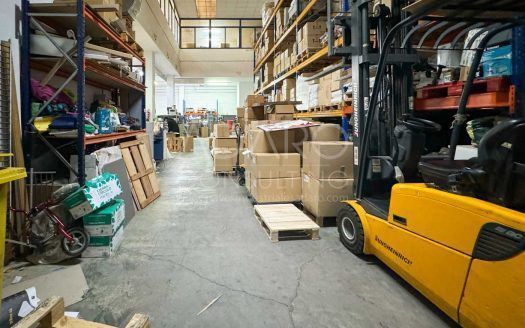 Nave industrial en venta en Villaverde 448 m²