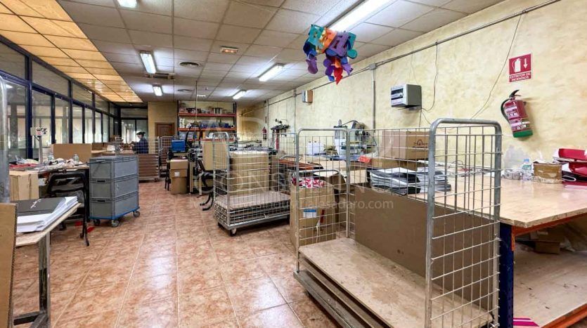 Nave industrial en venta en Villaverde de 448 m2