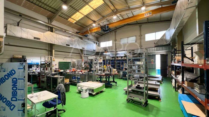 Nave industrial en alquiler en Torrejón de Ardoz de 953 m²