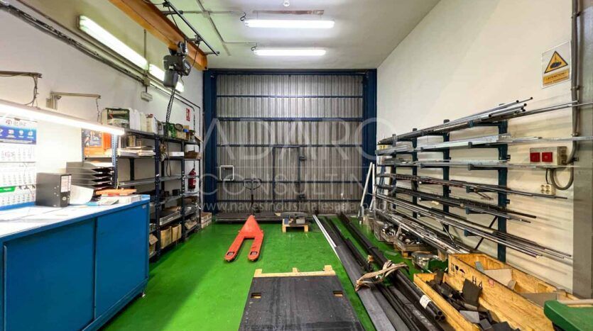 Nave industrial en alquiler en Torrejón de Ardoz de 953 m²