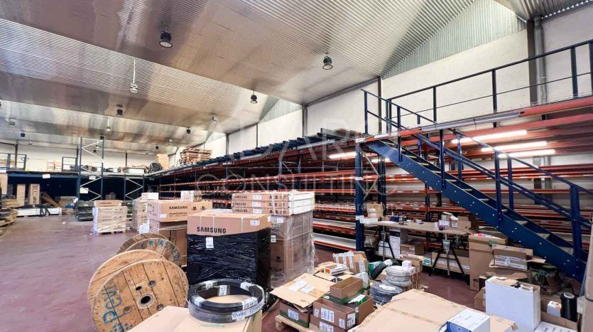 Nave industrial en alquiler en Pinto de 2.492 m²