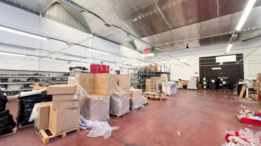 Nave industrial en alquiler en Pinto de 2.492 m²