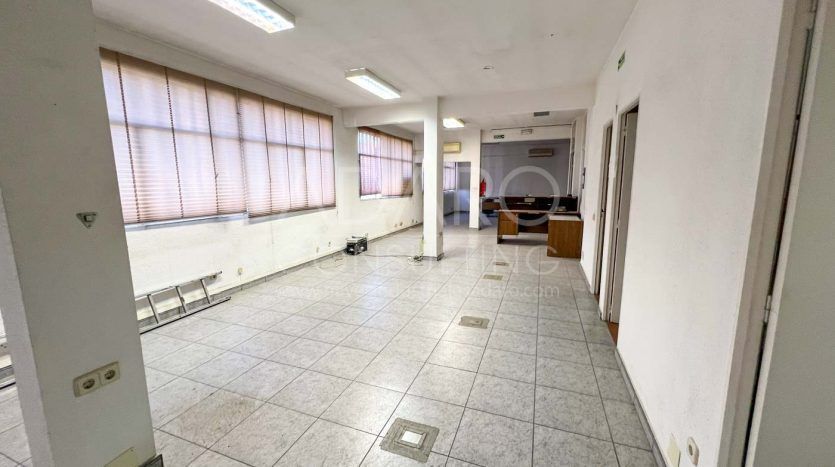 Nave industrial en venta en Torrejón de Ardoz de 779 m²