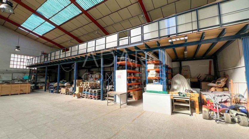 Nave industrial en venta en Torrejón de Ardoz de 779 m²