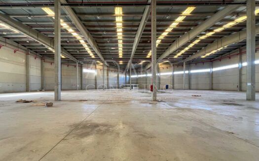 Nave logística en venta en Alovera de 9.532 m²