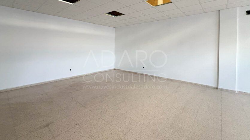 Nave industrial en alquiler en Leganés de 933 m²