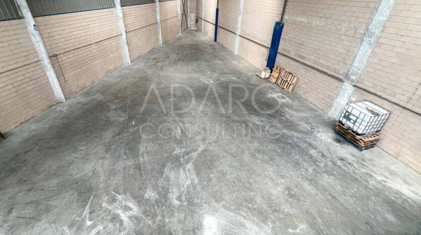 Nave industrial en alquiler en Leganés de 933 m²