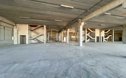 Nave industrial en alquiler en Alcalá de Henares de 1.420 m²