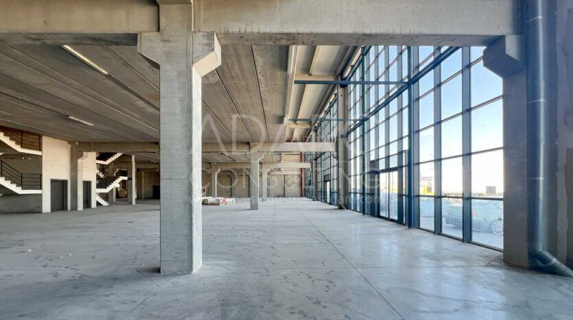 Nave industrial en alquiler en Alcalá de Henares de 1.420 m²