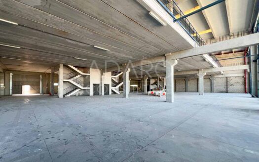 Nave industrial en alquiler en Alcalá de Henares de 1.420 m²