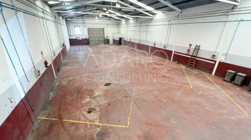 Nave industrial en venta en Cobeña de 532 m²