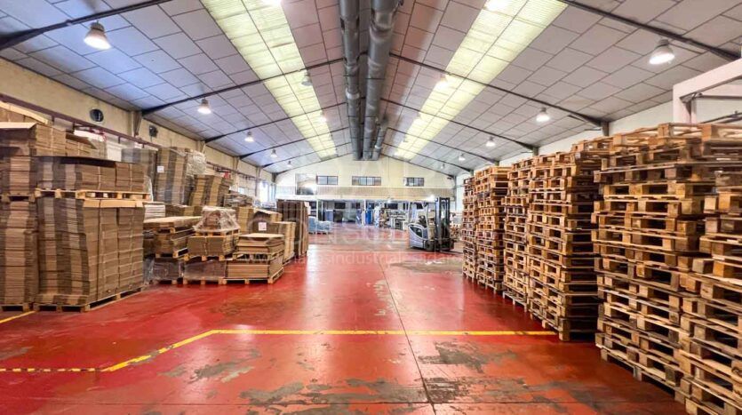 Nave industrial en venta en Getafe de 1.462 m²