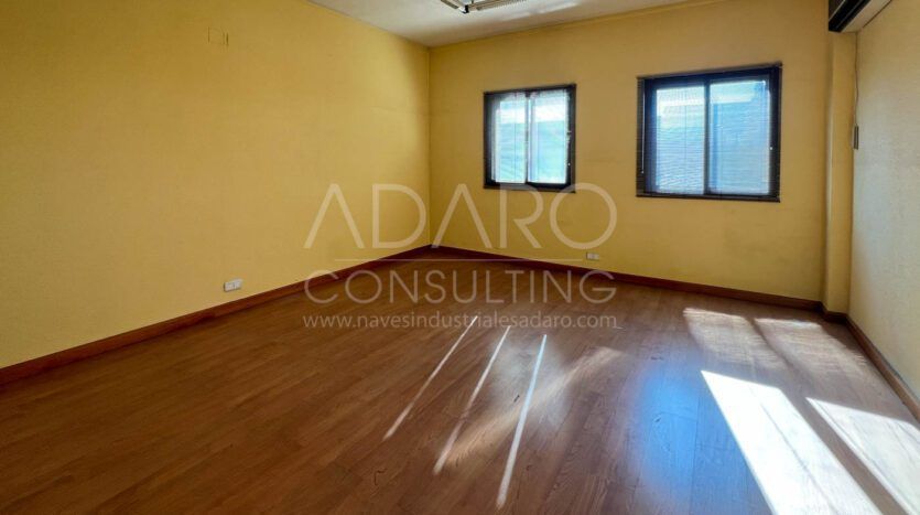 Nave industrial en venta en Getafe de 1.462 m²