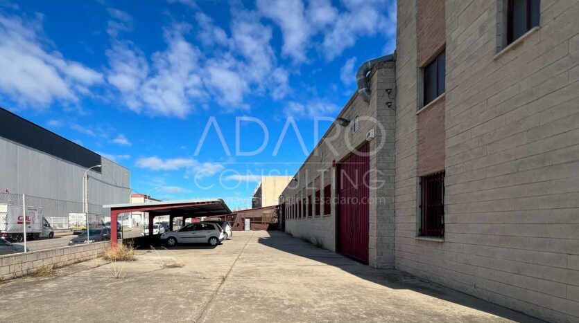 Nave industrial en venta en Getafe de 1.462 m²