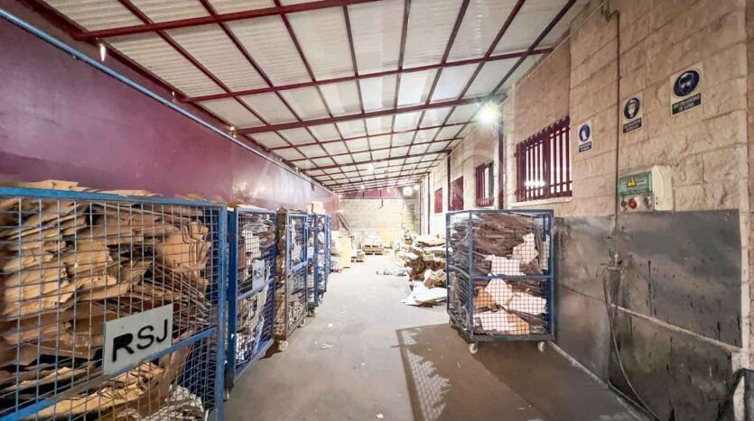 Nave industrial en venta en Getafe de 1.462 m²