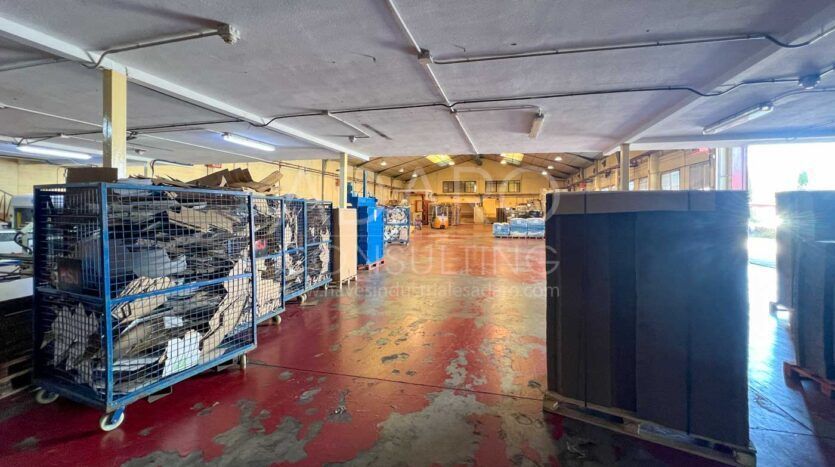 Nave industrial en venta en Getafe de 1.462 m²
