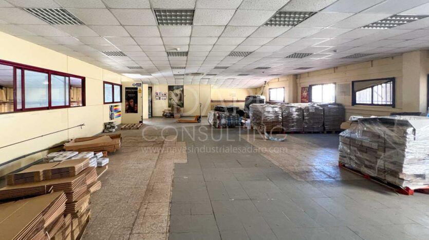 Nave industrial en venta en Getafe de 1.462 m²