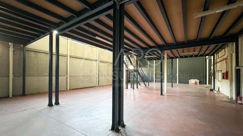 Nave industrial en venta en Torrejón de Ardoz 767 m²