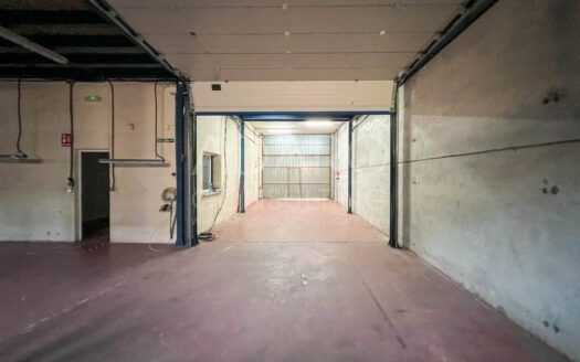 Nave industrial en venta en Torrejón de Ardoz de 767 m²