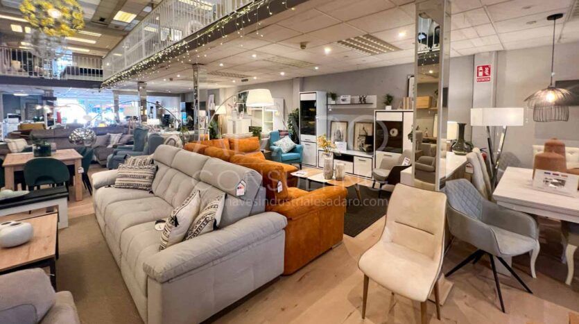 Nave comercial en venta en Coslada de 931 m²