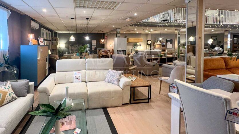 Nave comercial en venta en Coslada de 931 m²