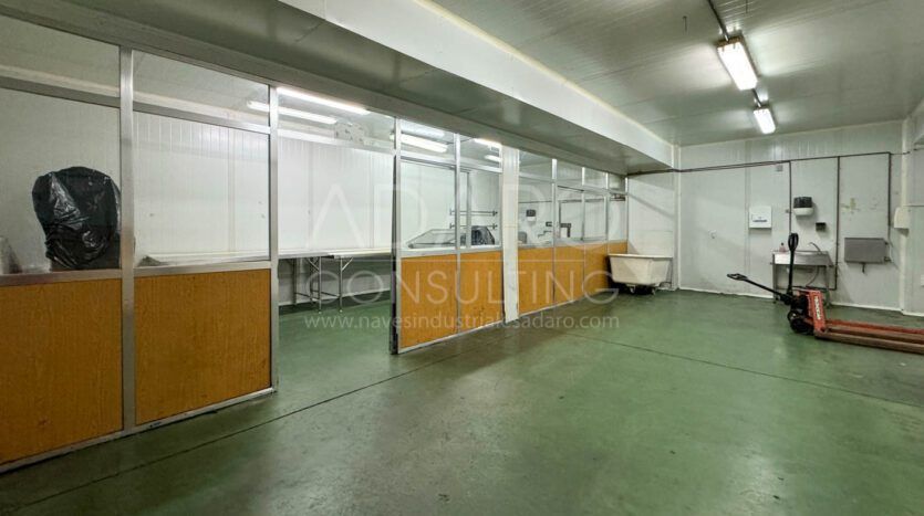 Nave industrial en venta en Leganés de 1.322 m²