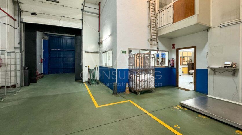 Nave industrial en venta en Leganés de 1.322 m²