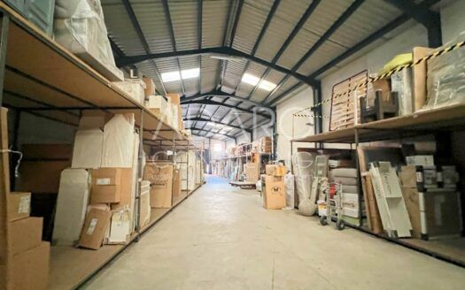 Nave industrial en venta en Torrejón de Ardoz de 875 m²