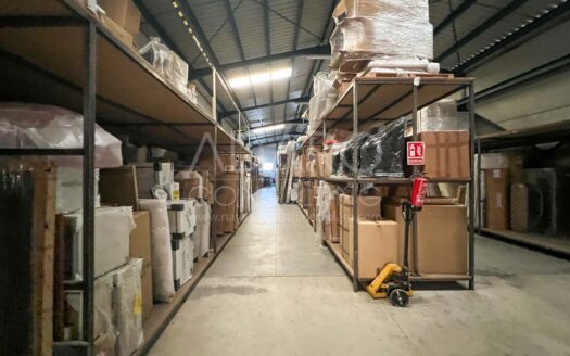 Nave industrial en venta en Torrejón de Ardoz de 875 m²