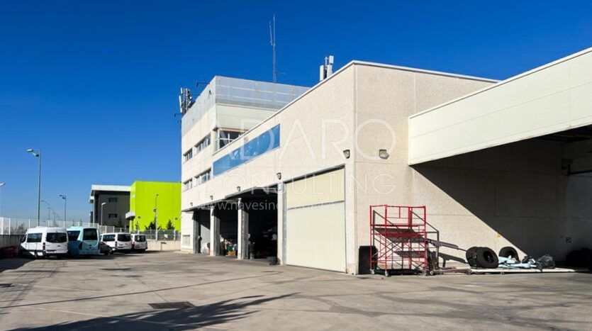 Nave industrial en venta en Getafe de 1.140 m²