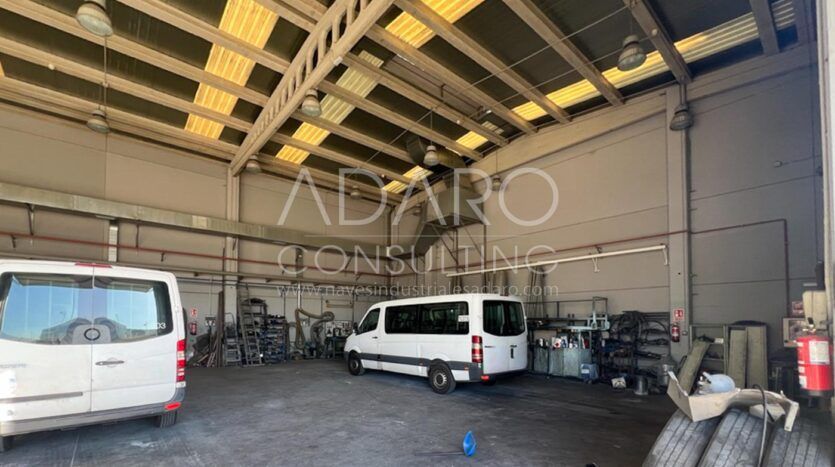 Nave industrial en venta en Getafe de 1.140 m²