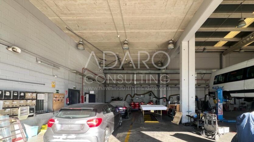 Nave industrial en venta en Getafe de 1.140 m²