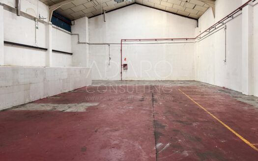 Nave Industrial en Alquiler en Vallecas de 919 m²