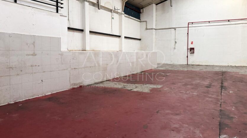 Nave Industrial en Alquiler en Vallecas de 919 m²