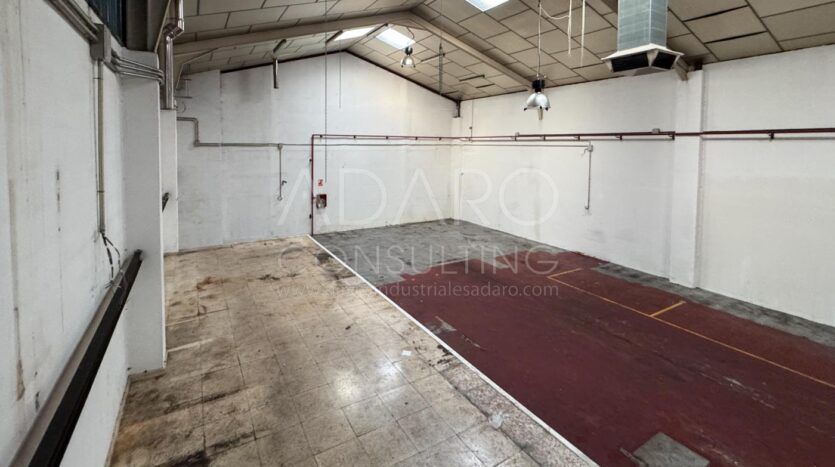 Nave Industrial en Alquiler en Vallecas de 919 m²