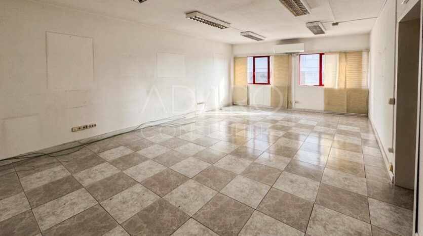 Nave Industrial en Alquiler en Vallecas de 919 m²