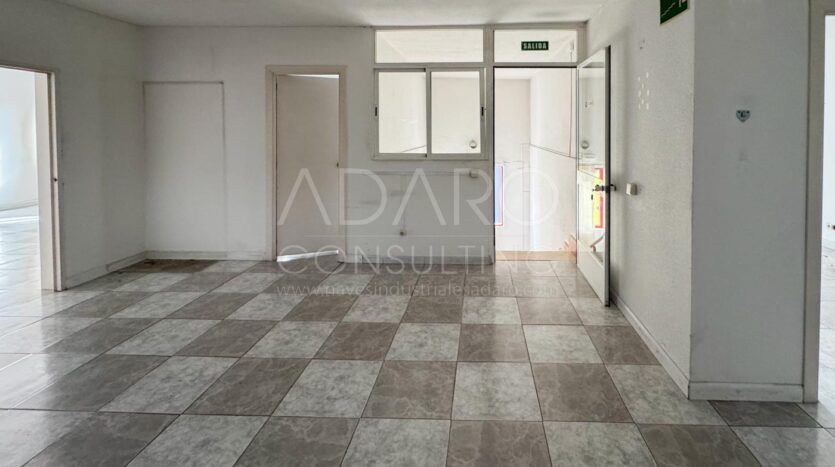 Nave Industrial en Alquiler en Vallecas de 919 m²