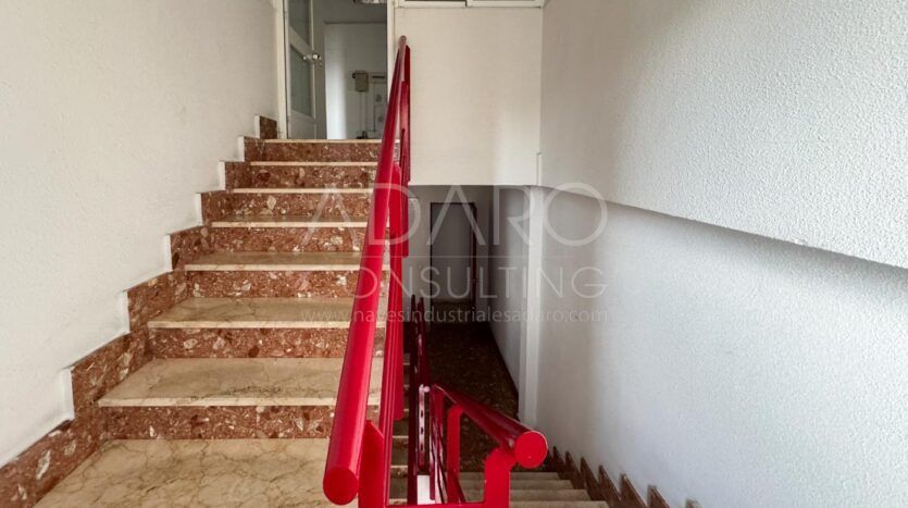Nave Industrial en Alquiler en Vallecas de 919 m²