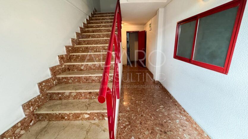 Nave Industrial en Alquiler en Vallecas de 919 m²
