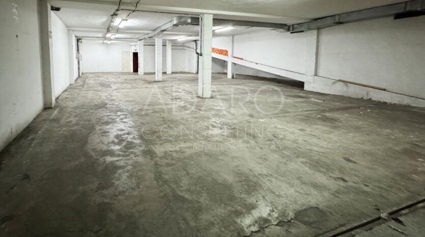 Nave Industrial en Alquiler en Vallecas de 919 m²