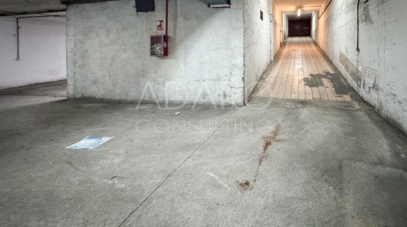 Nave Industrial en Alquiler en Vallecas de 919 m²