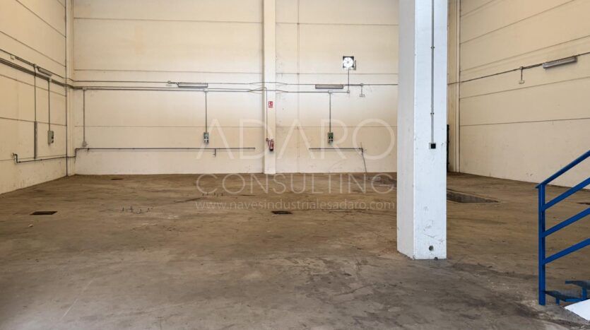 Nave en Venta en Mejorada del Campo de 474 m²