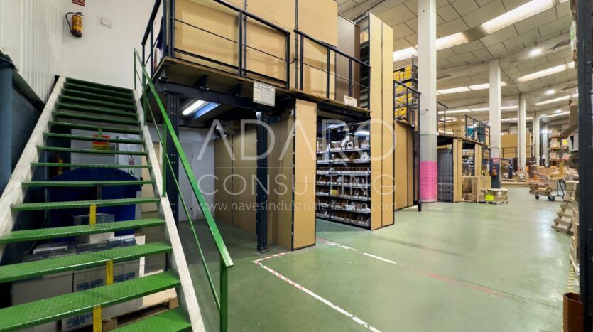 Nave Logística e Industrial en Coslada de 4.672 m²