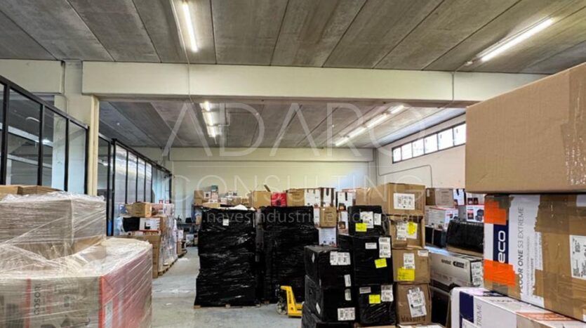 Nave Industrial en alquiler en Villaverde de 975 m²