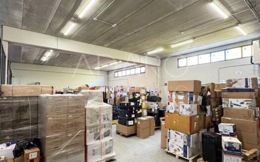 Nave Industrial en alquiler en Villaverde de 975 m²