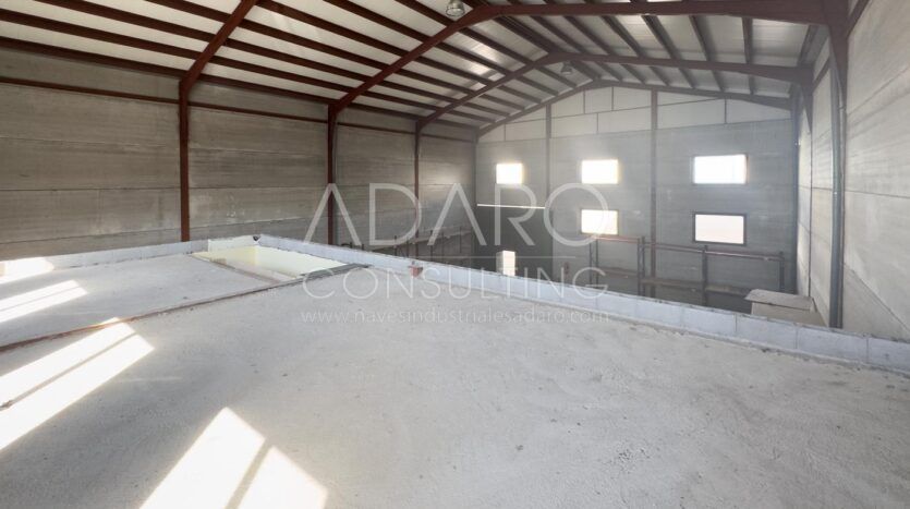 Venta Nave Industrial en Cobeña de 359 m²