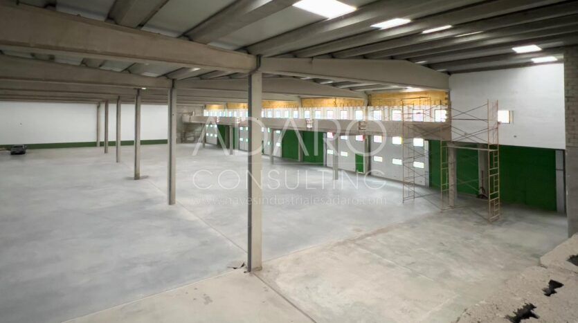 Nave logística en alquiler en San Agustín de Guadalix de 6.100 m2