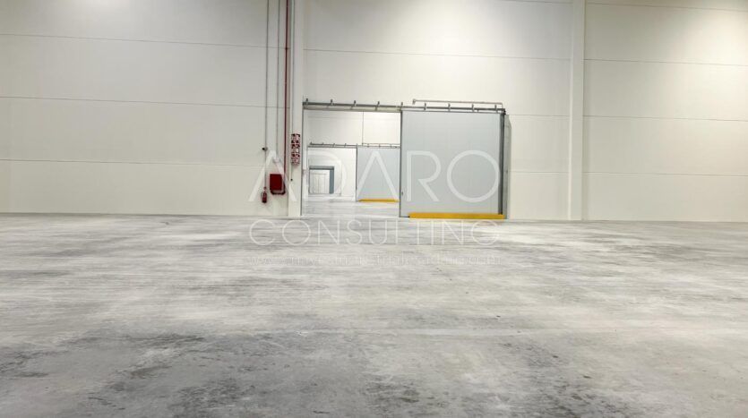 Nave logística en alquiler en San Fernando de Henares de 7.874 m²
