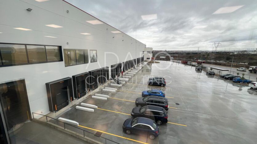 Nave logística en alquiler en San Fernando de Henares de 7.874 m²